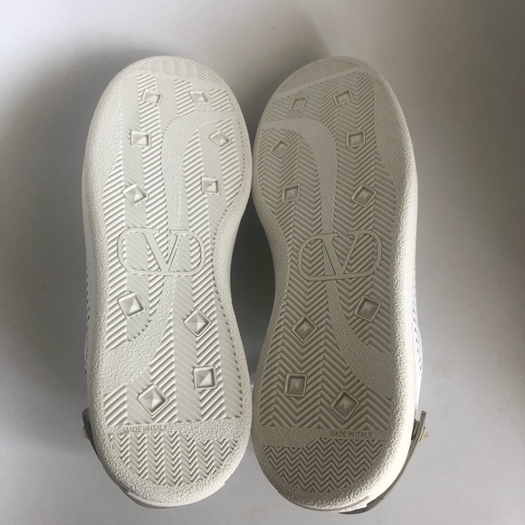NIB $695 Valentino Net Perforated White Court Sneaker w/ Gold Accent- Size 10.5! - Picture 13 of 16